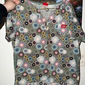 Dickies Floral Print Scrub Top in Sage Green and Pink